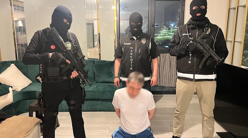 Kırmızı b&uuml;ltenle aranıyordu! İstanbul'da yakalandı