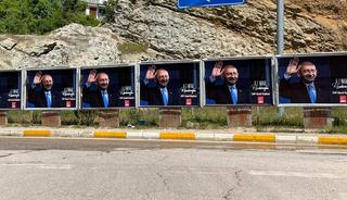 Kemal Kılı&ccedil;daroğlu afişleri g&uuml;ndem oldu! Valilik'ten a&ccedil;ıklama