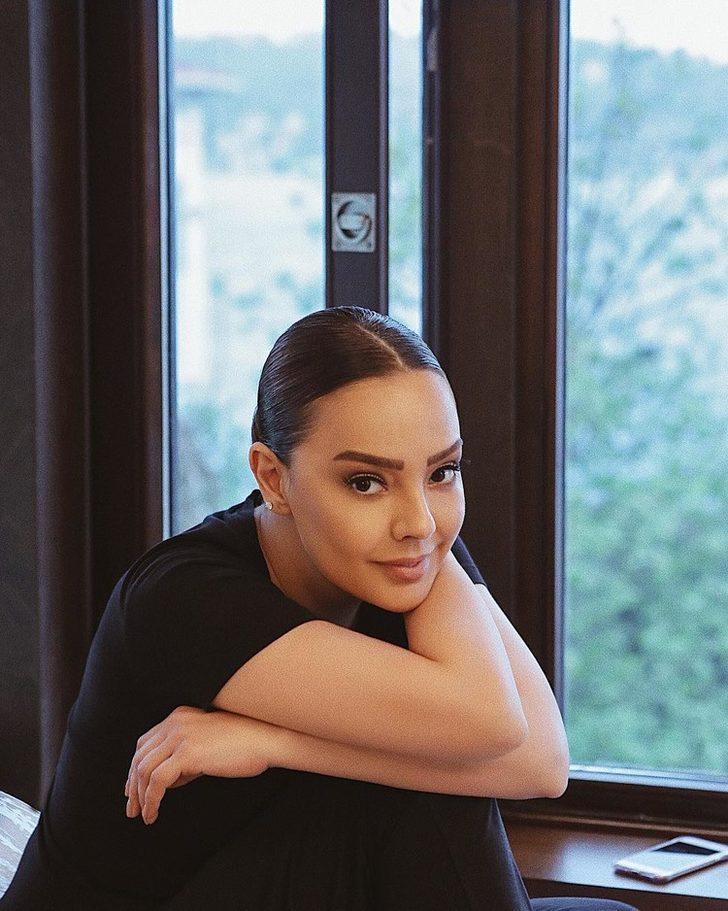 Ebru Gündeş kesenin ağzını açtı! 950 bin TL harcadı G4