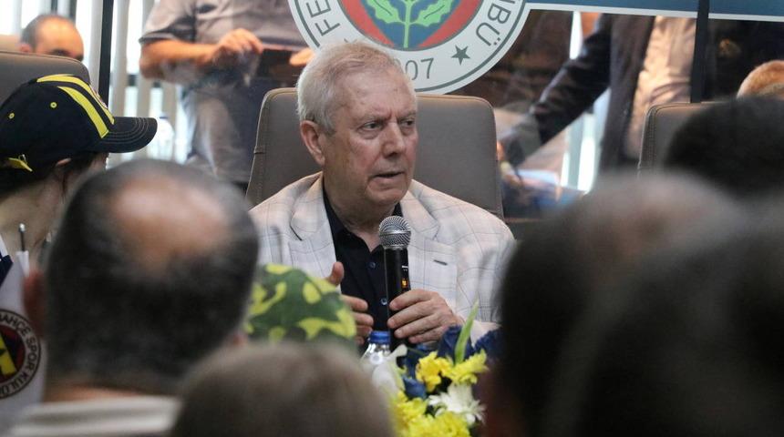 Aziz Yıldırım se&ccedil;ime ramak kala duyurdu! "İkisini de alacağız"