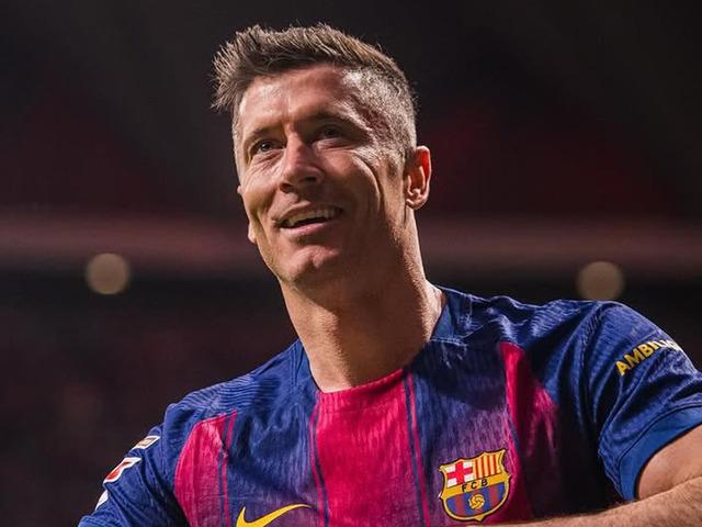 Fenerbah&ccedil;e'de yılın transfer bombası! Hakan Safi, Lewandowski ile prensipte anlaştı