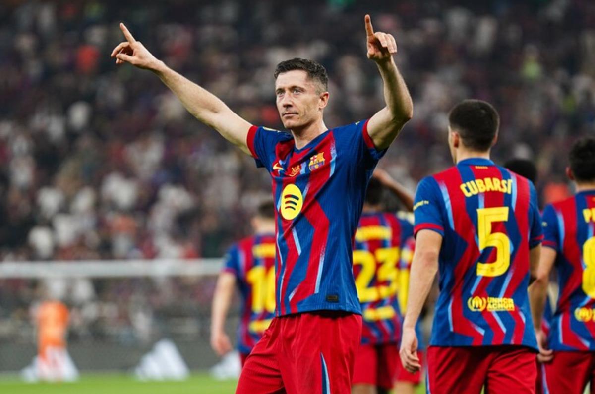 Fenerbah&ccedil;e de yılın transfer bombası! Hakan Safi, Lewandowski ile prensipte anlaştı 1