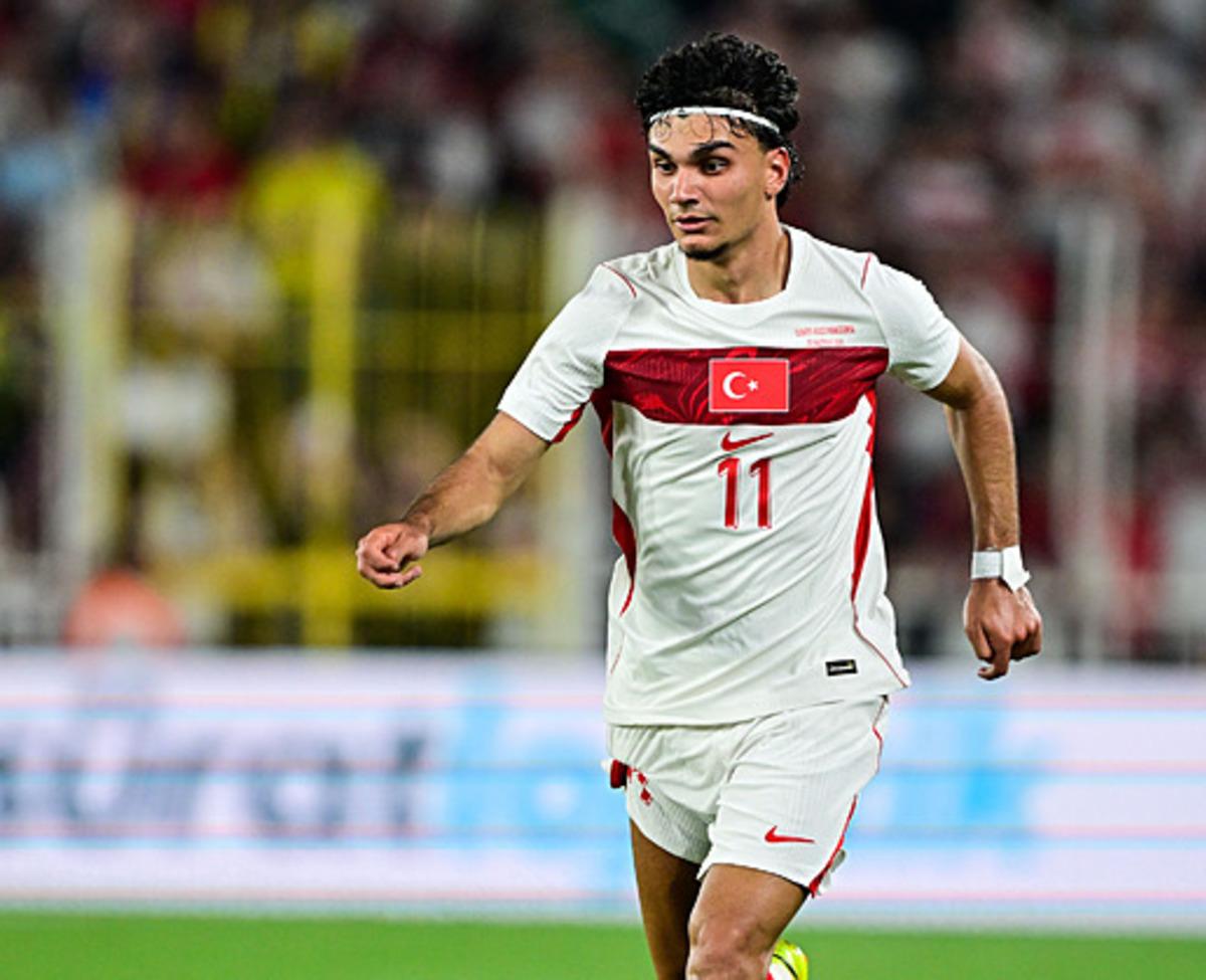 Galatasaray dan y&uuml;zyılın 10 numara harekatı! Can Uzun i&ccedil;in masadaki rakam 65 milyon Euro 1