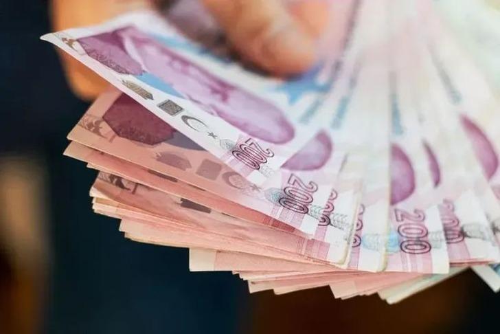 Maaşının veya eline ge&ccedil;en toplu paranın hesaba yattığı o ilk 5 dakika?