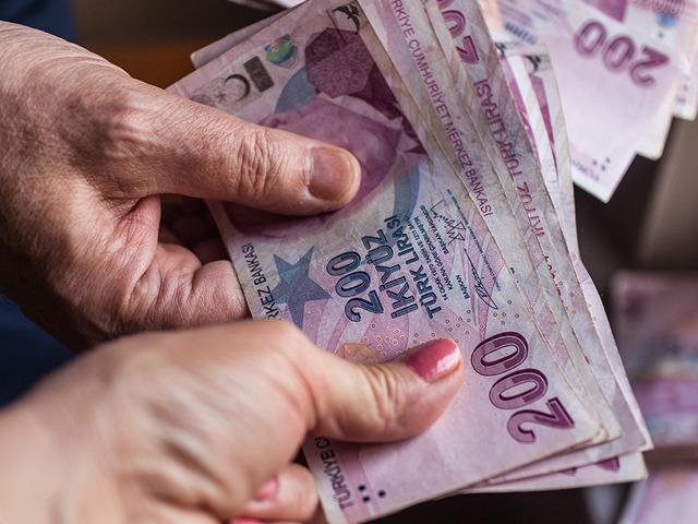 En d&uuml;ş&uuml;k emekli maaşı i&ccedil;in rakam geldi 'Temmuzda tersi olacak'