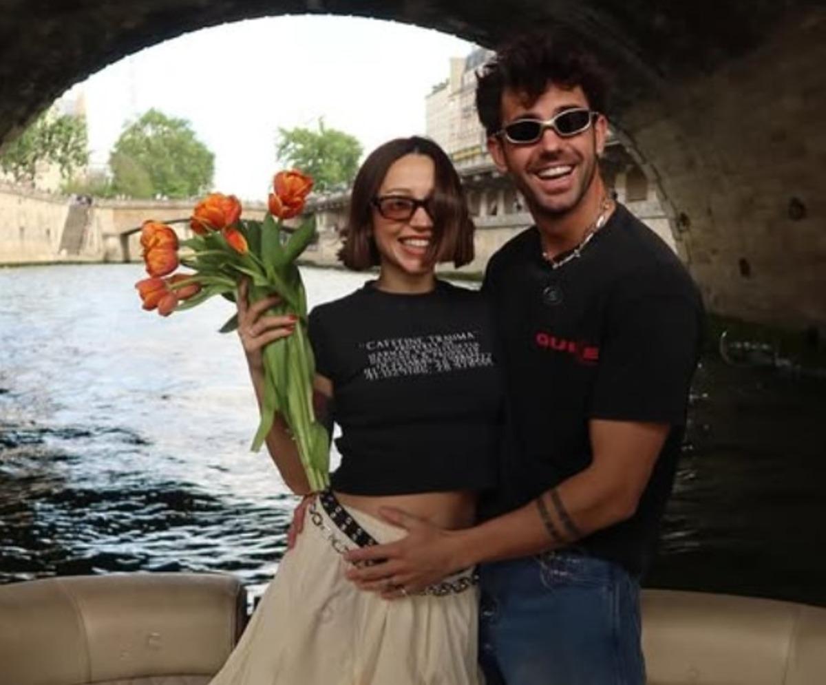 Paris te evlenme teklifi almıştı! Zeynep Bastık d&uuml;ğ&uuml;n hazırlıklarına başladı 2