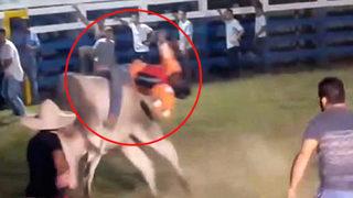 Kosta Rika'daki rodeo şovunun sonu kötü bitti