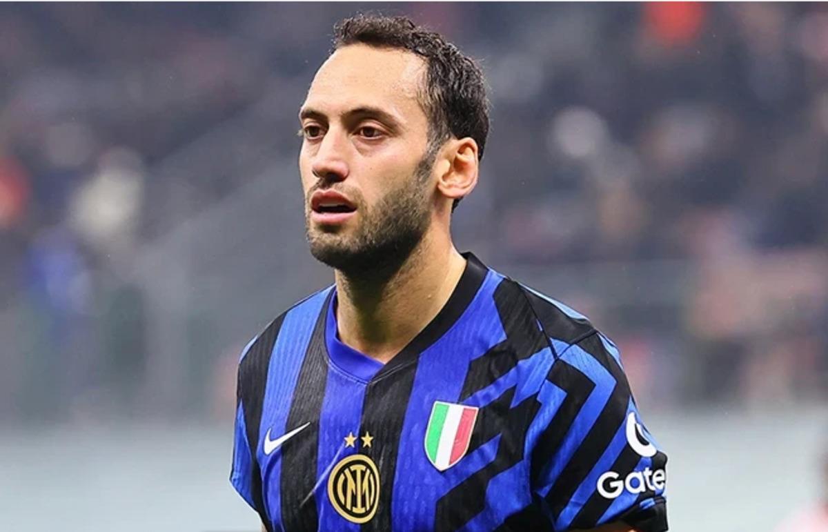 Fenerbah&ccedil;e de Hakan &Ccedil;alhanoğlu bombası! Maaşı bile belli oldu 1