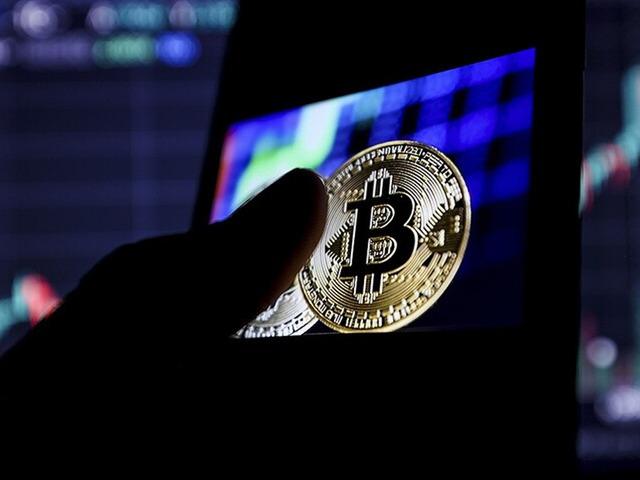 Bitcoin'de sert d&uuml;ş&uuml;ş: 2 ayın en d&uuml;ş&uuml;k seviyesi 