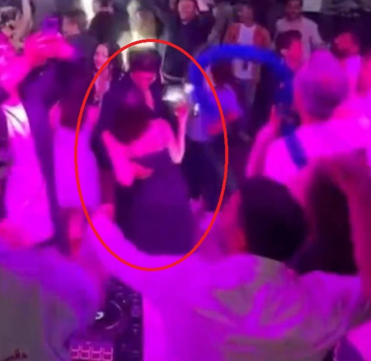 Taşacak Bu Deniz setinde aşk &ccedil;ıktı! Zeynep Atılgan ve  Ali &Ouml;ner in samimi g&ouml;r&uuml;nt&uuml;leri sosyal medyayı salladı 2