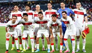Milli golc&uuml; Deniz G&uuml;l, Galatasaray'a transfer olmak istiyor!