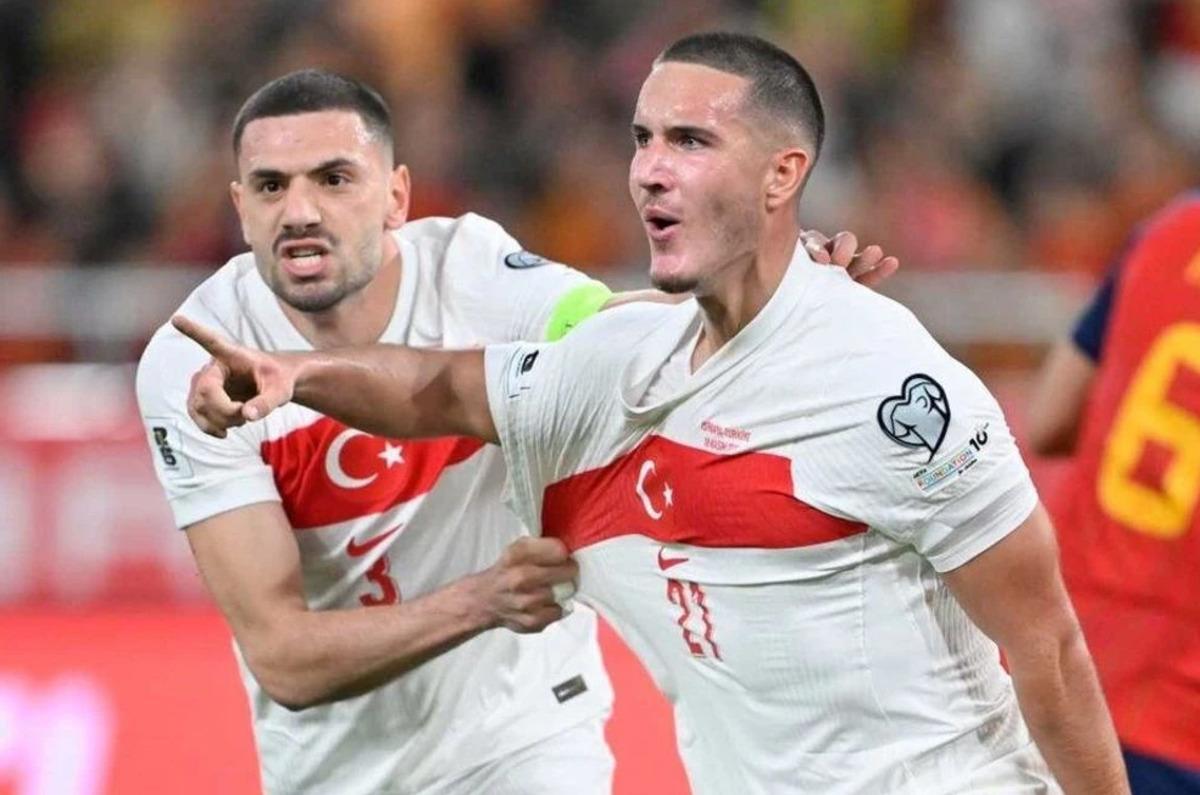 Milli golc&uuml; Deniz G&uuml;l, Galatasaray a transfer olmak istiyor! 2