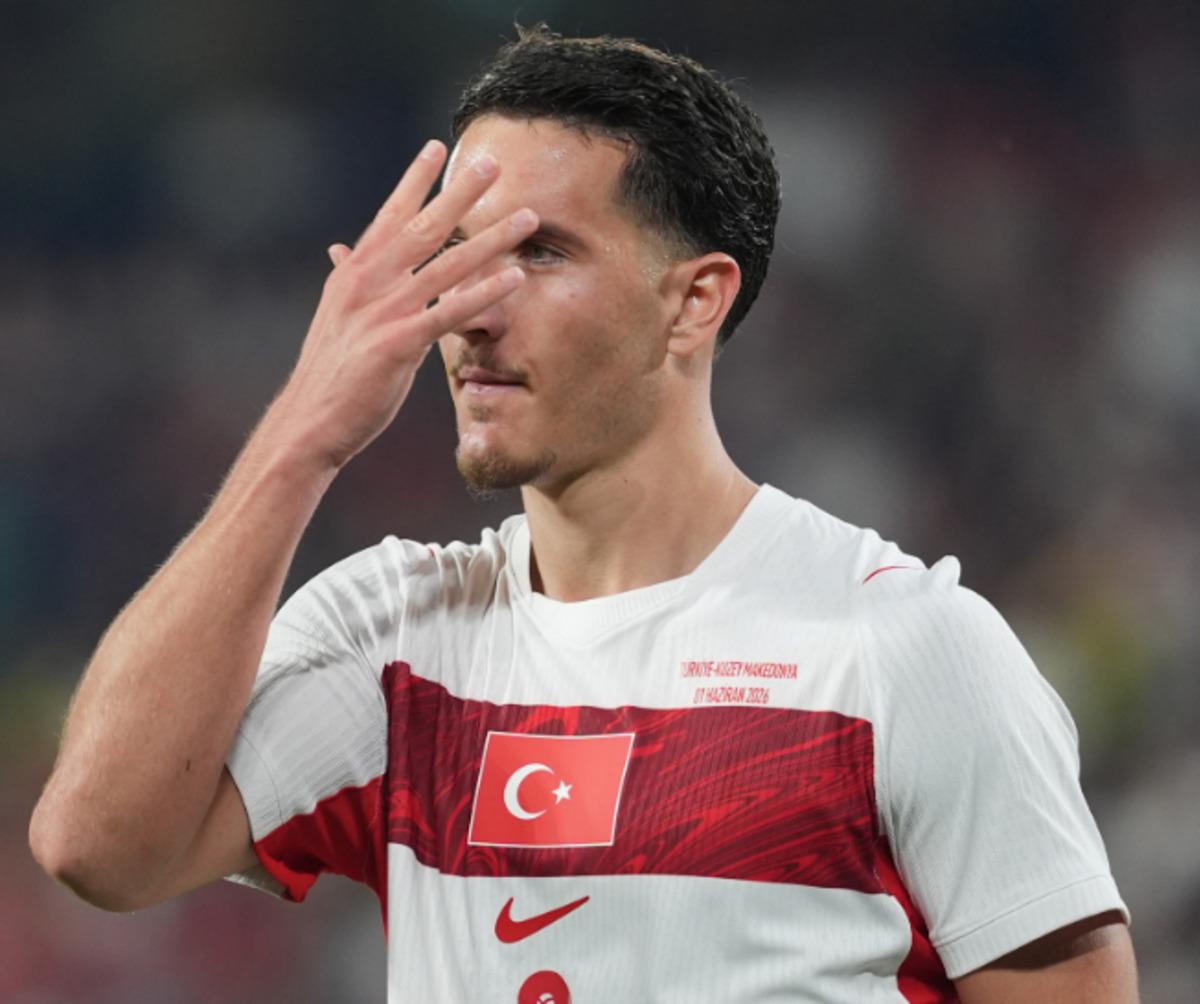 Milli golc&uuml; Deniz G&uuml;l, Galatasaray a transfer olmak istiyor! 3