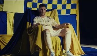 Fenerbah&ccedil;e'nin 120.yıla &ouml;zel formaları a&ccedil;ıklandı!