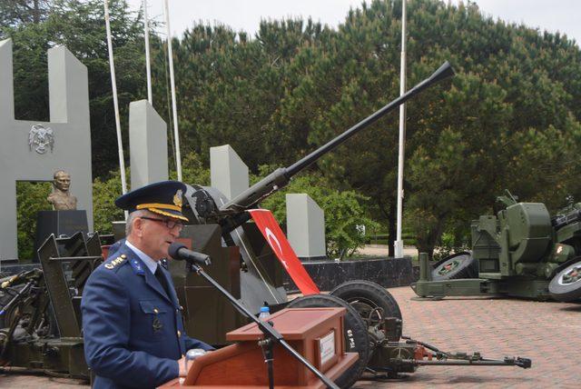 (Yeniden) - Şile'de engellilerin 1 günlük askerlik sevinci