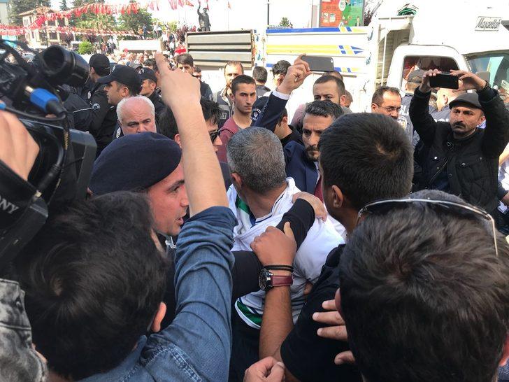 Muharrem İnce'nin Rize mitinginde kavga! Erdoğan pankartı açılınca olaylar çıktı G5