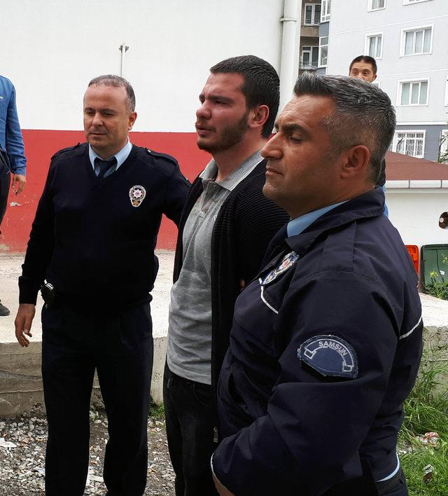 İkizlerin bıçaklı kavgasına müdahale eden polis de yaralandı