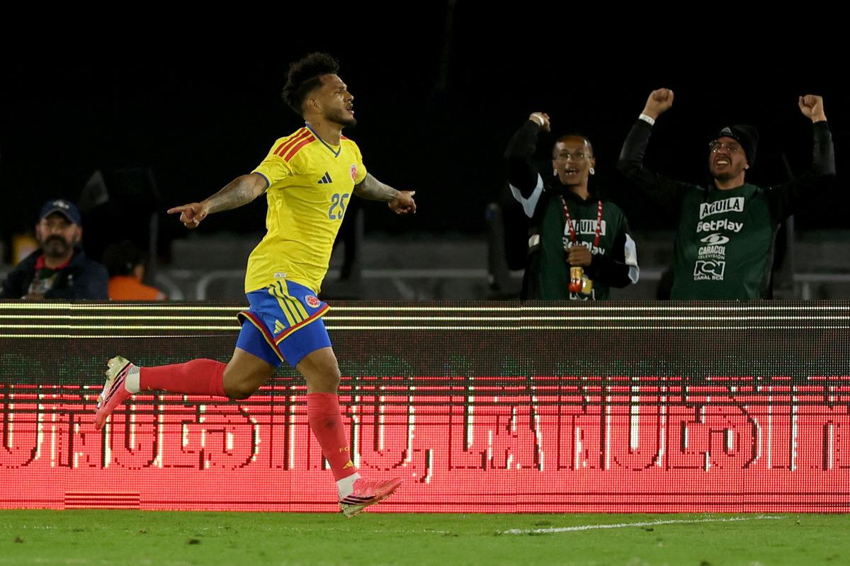 Fabrizio Romano dünyaya duyurdu! Portekiz gol kralı Luis Suarez Fenerbahçe ye 1