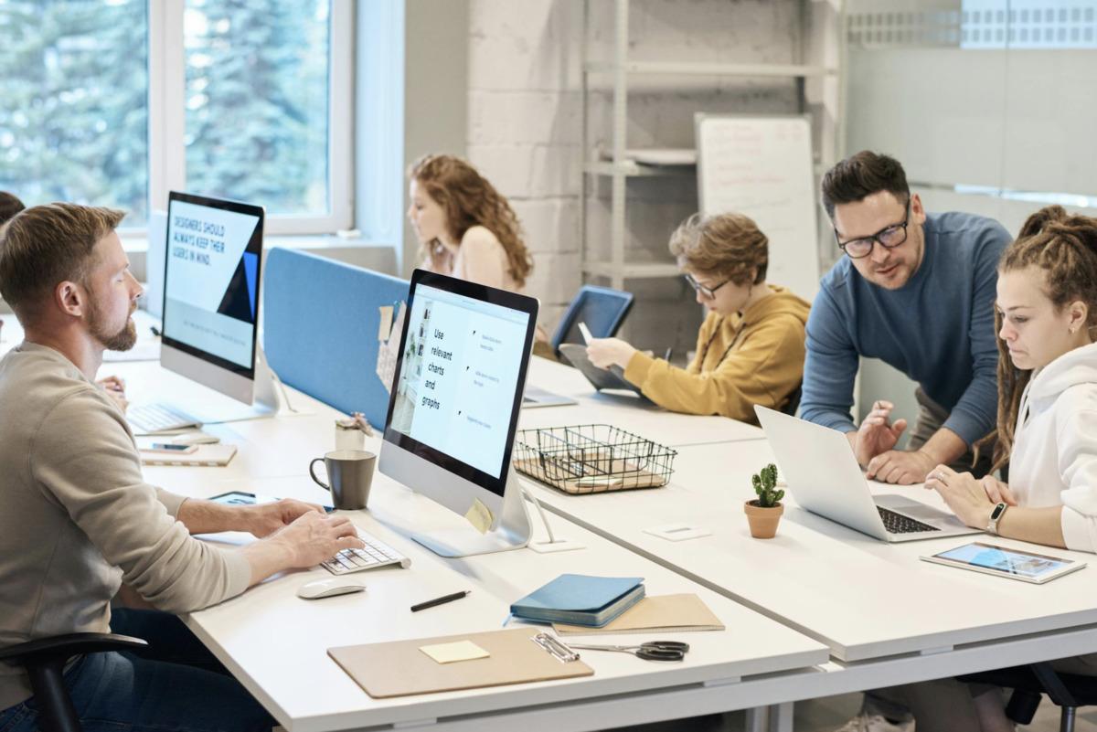 Sürekli Eğitimle (Upskilling) Kariyer Gelirini Katlamanın 10 Yolu 4