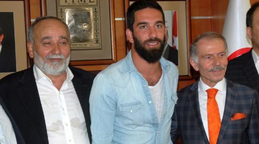 Arda Turan'n babası Adnan Turan hastaneye kaldırıldı!