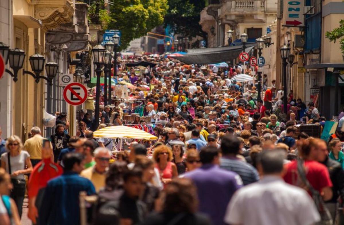 Arjantin&rsquo;de İnsanlar Maaşını Neden Hemen Harcıyor? 5