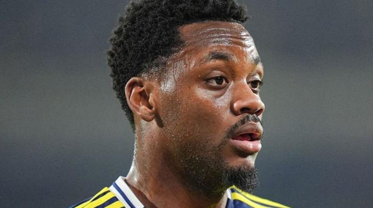 Okan Buruk a haber g&ouml;ndermişti! Eski Fenerbah&ccedil;eli her an  Aslan  olabilir: Beni alın! 3