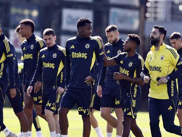 Okan Buruk'a haber g&ouml;ndermişti! Eski Fenerbah&ccedil;eli her an 'Aslan' olabilir: Beni alın!