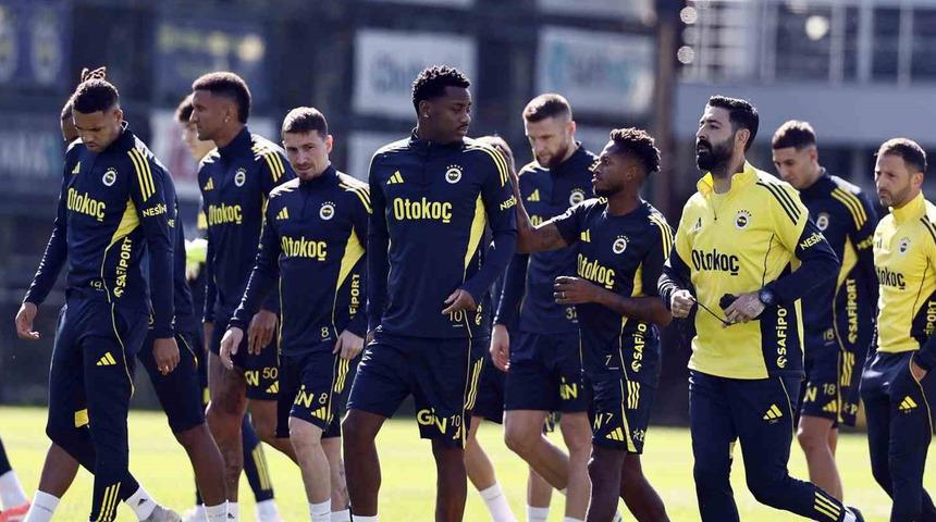 Okan Buruk'a haber g&ouml;ndermişti! Eski Fenerbah&ccedil;eli her an 'Aslan' olabilir: Beni alın!