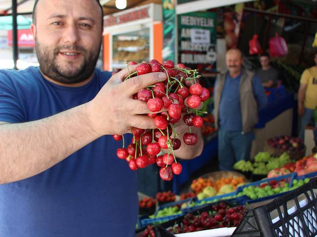 Ge&ccedil;en yıl tek bir tane bile yoktu! Bu yıl kilosu 100 TL'den satışta