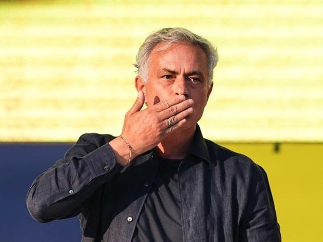 D&uuml;nya Kupası &ouml;ncesi bitecek! Mou'nun &ouml;ğrencisi S&uuml;per Lig'e