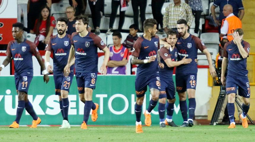 Antalyaspor 0 - 2 Medipol Başakşehir (Maç özeti)