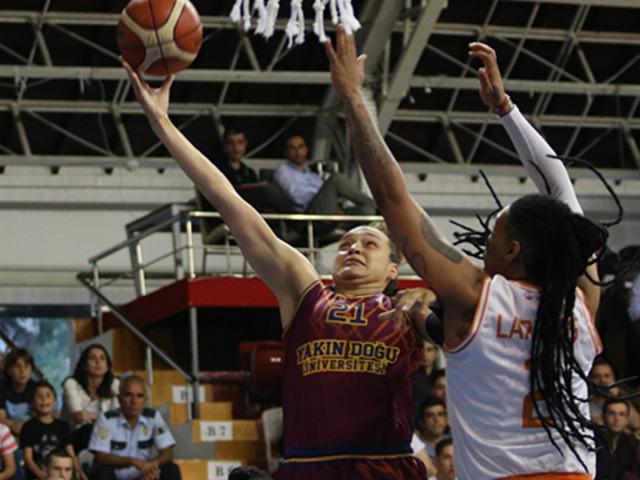 Yakın Doğu Üniversitesi Çukurova Basketbol'u yendi ve finale yükseldi!