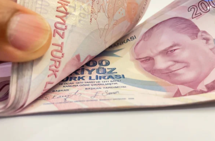 Diyelim ki kışlık montun cebinden ge&ccedil;en yıldan kalma 200 lira &ccedil;ıktı. O anki reaksiyonu tam olarak &ouml;ğrenebilir miyiz?