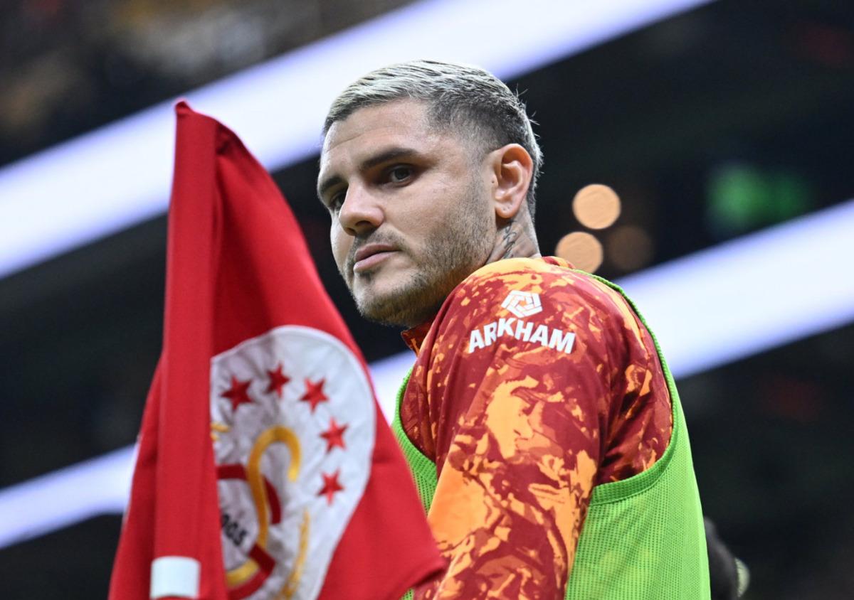 Galatasaray da Jhon Duran bombası! Icardi nin &uuml;cretine  evet  demeye hazır 2