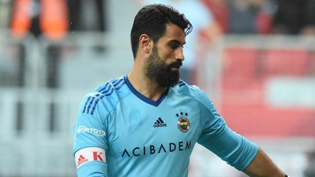 Fenerbahçe soyunma odasında gergin anlar!