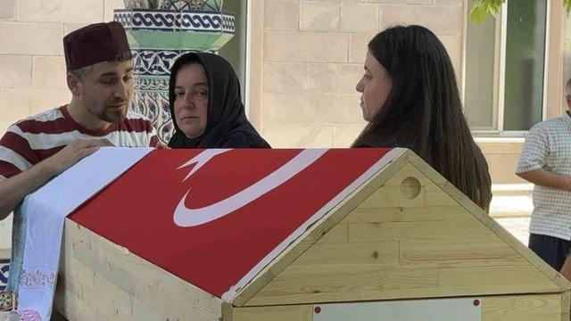 Kelkit &Ccedil;ayı&rsquo;nda hayatını kaybeden gen&ccedil; son yolculuğuna uğurlandı 1
