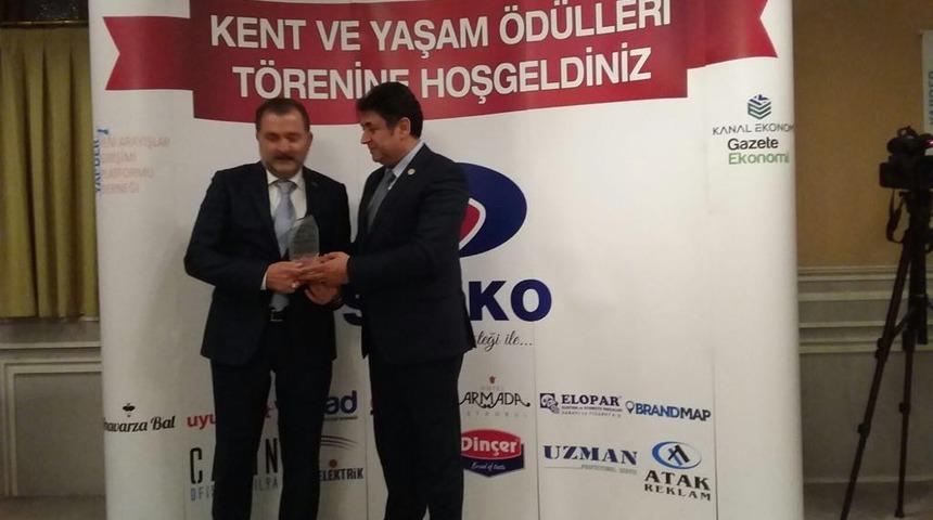 Turgut Torunoğulları’na Türkiye'den ödül