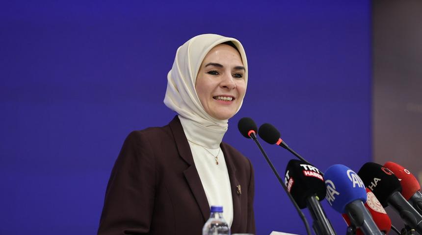 Bakan G&ouml;ktaş, K&uuml;resel Kadın Zirvesi&rsquo;nde kadın istihdamı hedefini a&ccedil;ıkladı