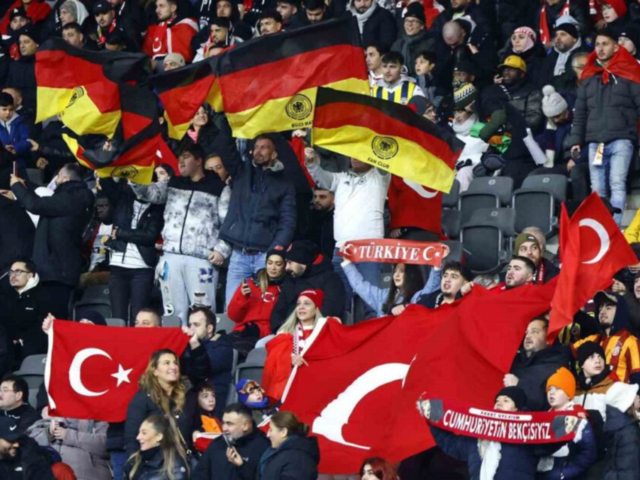 Almanya'daki gurbet&ccedil;ilere 'D&uuml;nya Kupası' eziyeti! O karara b&uuml;y&uuml;k tepki