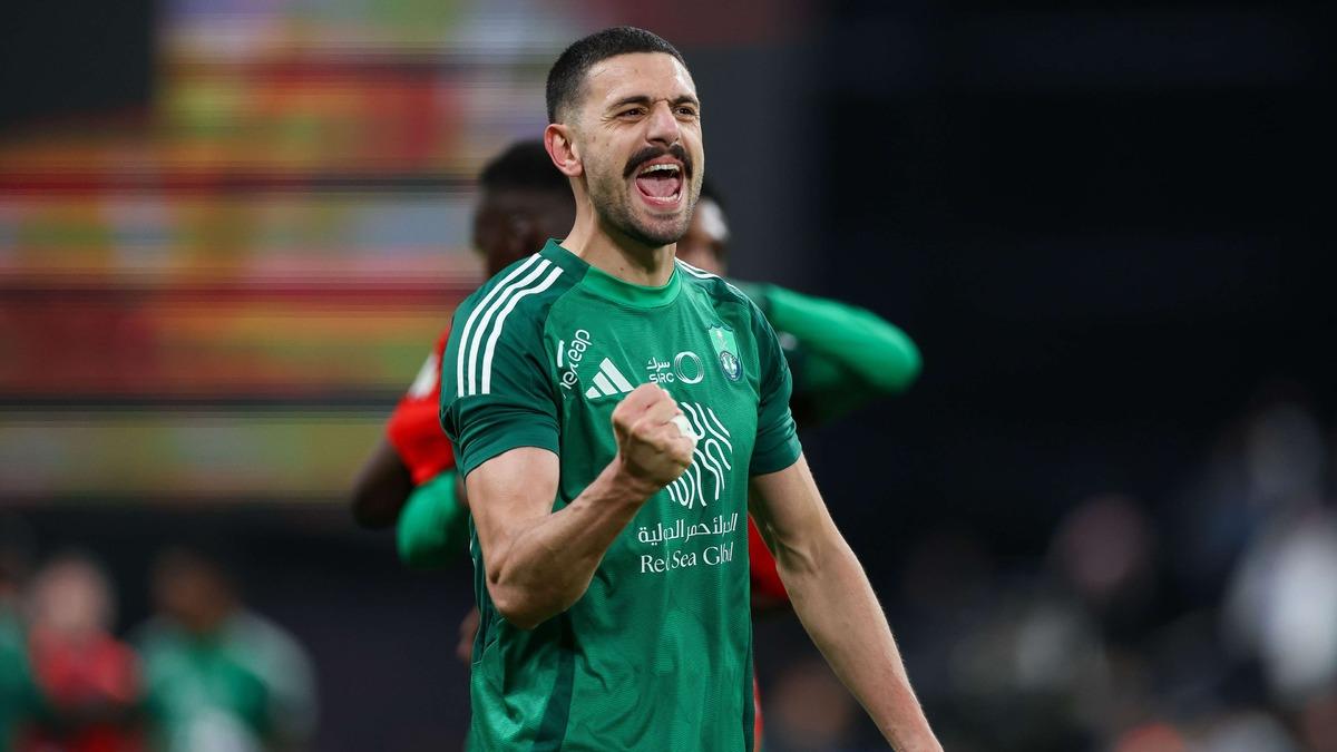 Hakan &Ccedil;alhanoğlu nun ardından Merih Demiral! Fenerbah&ccedil;e de yarış kızıştı 2