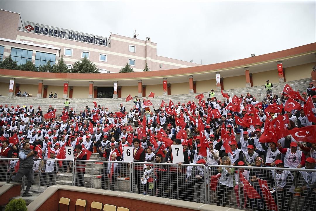 G&Uuml;NCELLEME- Organ nakli hastaları d&uuml;nya rekoru i&ccedil;in buluştu