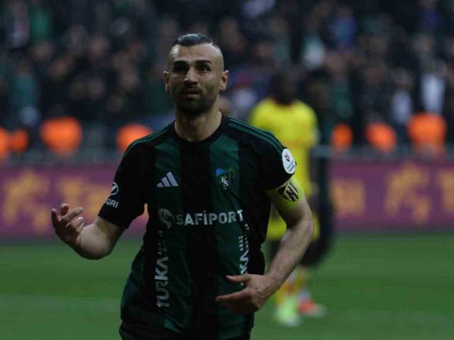 Kocaelispor&rsquo;da Serdar Dursun ile yollar ayrıldı