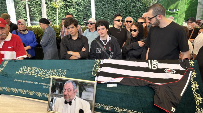 Reha Muhtar'ın tabutu başında ilgin&ccedil; anlar! Poyraz Mina'yı uyardı