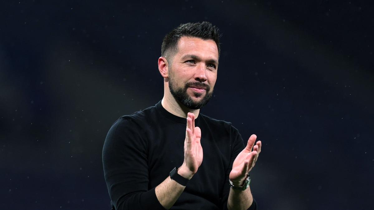 &Uuml;mit &Ouml;zat Fenerbah&ccedil;e&rsquo;nin yeni teknik direkt&ouml;r&uuml;n&uuml; duyurdu! "Cumartesi a&ccedil;ıklıyorlar" 3