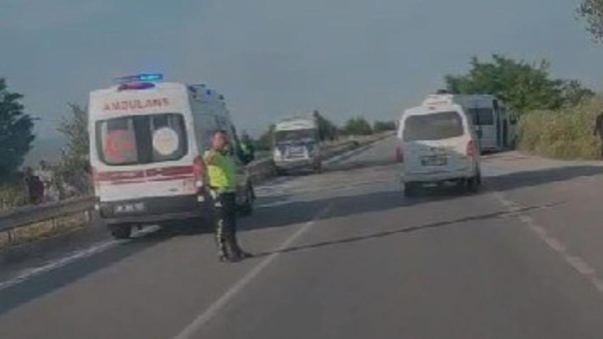 İşçi servisleri çarpıştı; 10 yaralı