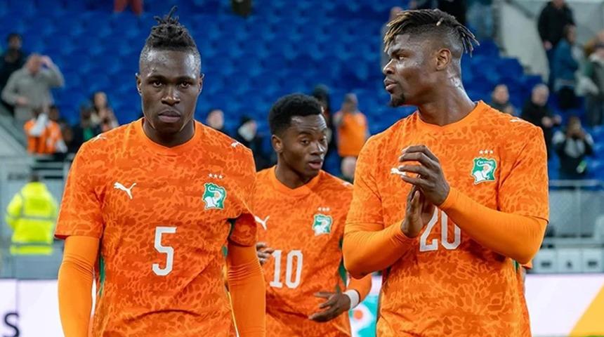 Fransa Fildişi Sahili'ne yenildi! Singo'nun Mbappe&rsquo;yi kilitlediği anlar g&uuml;ndem oldu