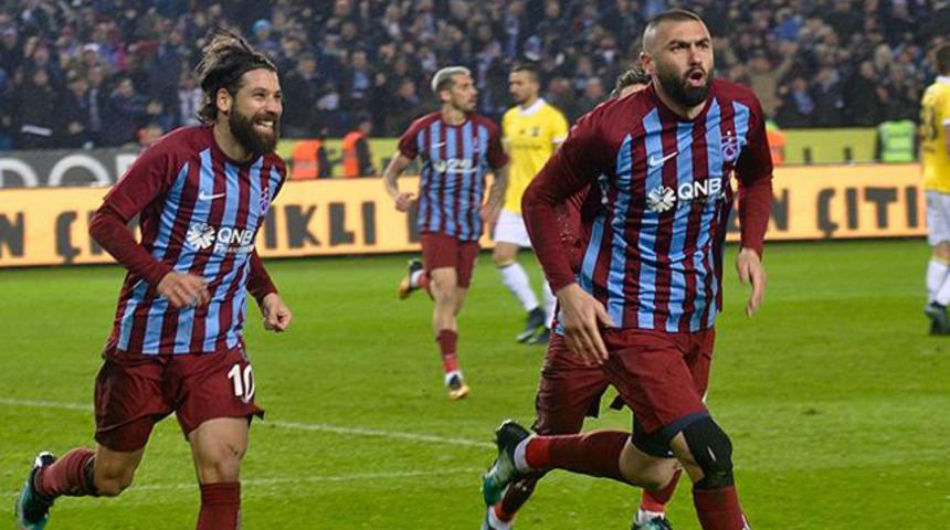 Burak Yılmaz geri d&ouml;n&uuml;yor! İşte kazanacağı para