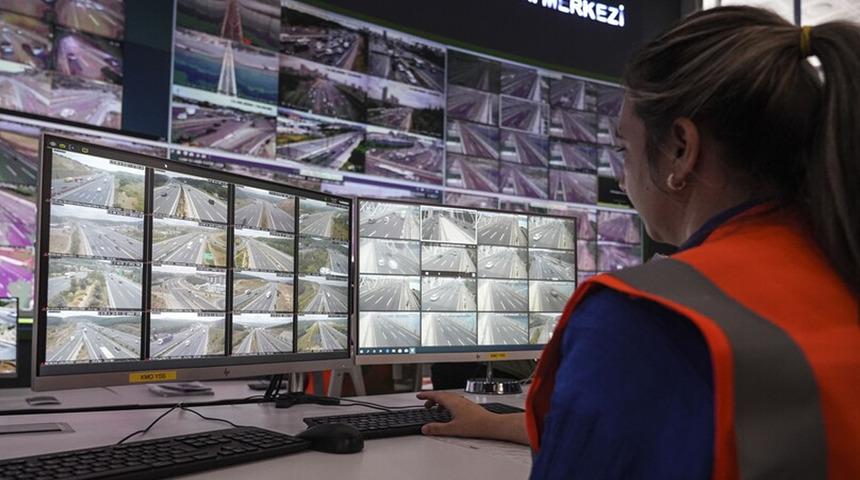 Bayram d&ouml;neminde otoyol ve k&ouml;pr&uuml;lerden 29,3 milyon ara&ccedil; ge&ccedil;ti