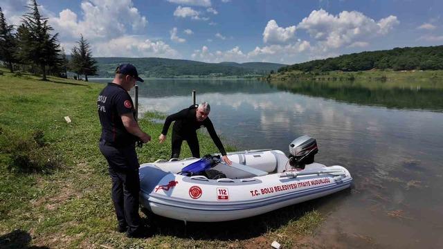 Bolu İtfaiyesi&rsquo;nden nefes kesen tatbikat: Dalgı&ccedil;lar g&ouml;reve hazır 5