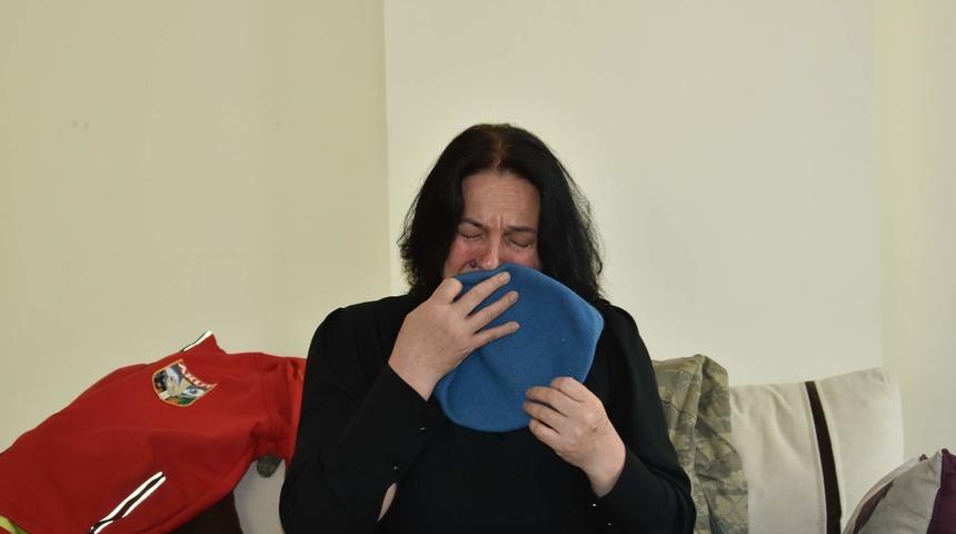 'Fırat Kalkanı Harekatı' şehidi uzman &ccedil;avuşun annesi: Beresi hala Akın kokuyor